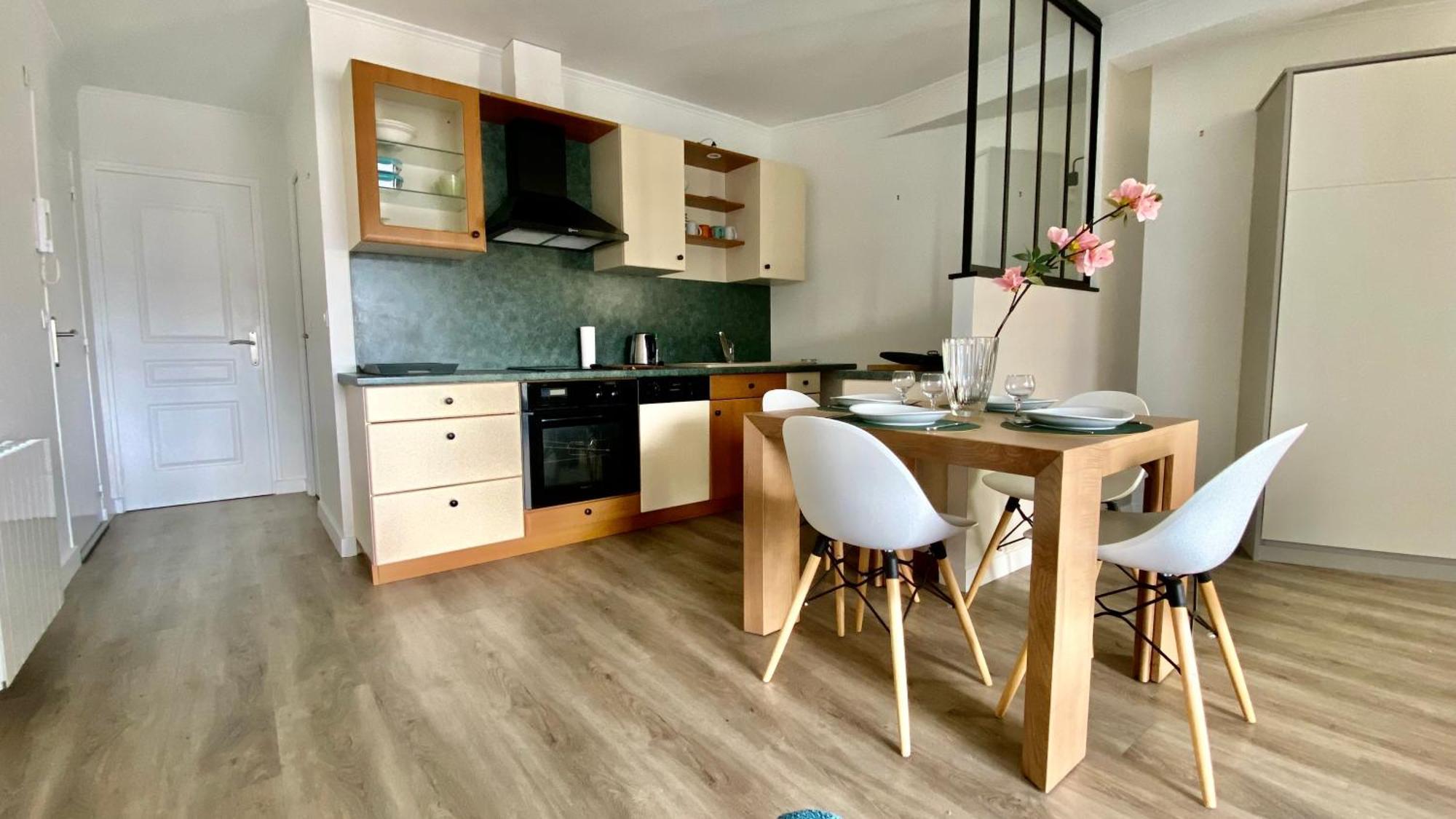 Appartement Avec Vue Mer Et Parking Benodet Bagian luar foto